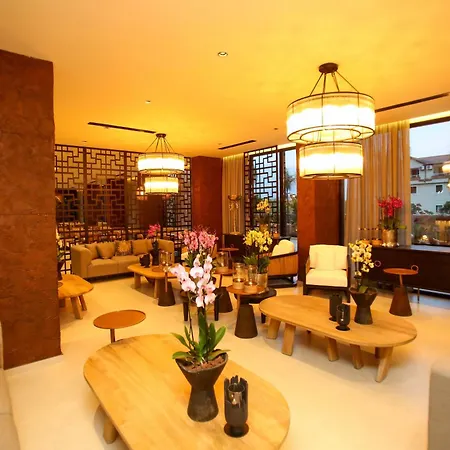 Regina Palm Hotel Orikumi