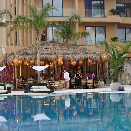Regina Palm Hotell 5*