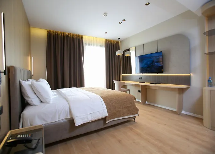 Regina Palm Hotell Bashkia e Orikumit