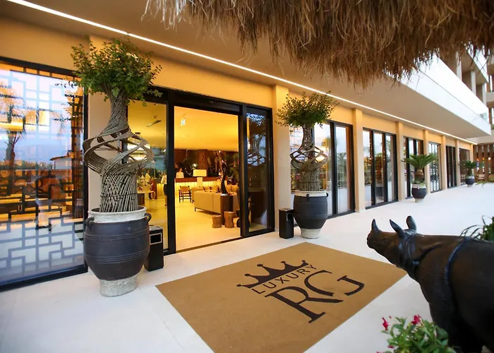 Regina Palm 5*