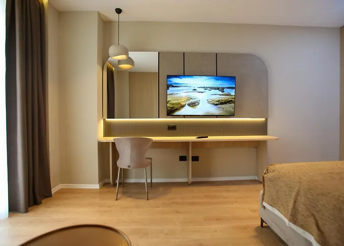 Regina Palm 奥里库姆