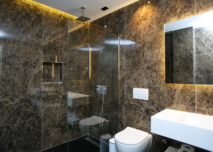 Regina Palm Hotell Bashkia e Orikumit